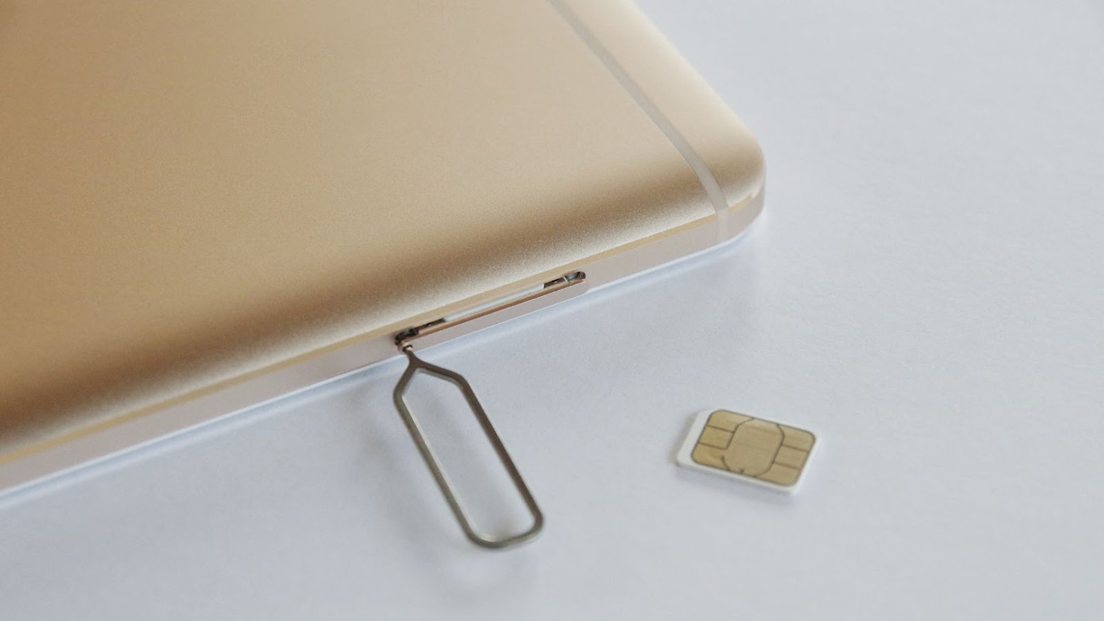 The Complete Guide to SIM Cards and How They Work What is a SIM Card